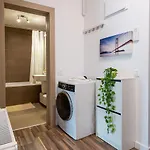 21 Bucureşti