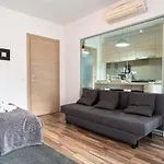 Apartament 21 Bucureşti