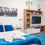 Apartament 21 *