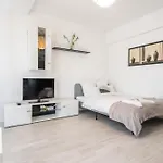 21 Apartament *