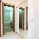 21 * Bucureşti