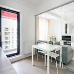 21 Apartament *