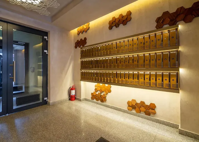 21 * Бухарест